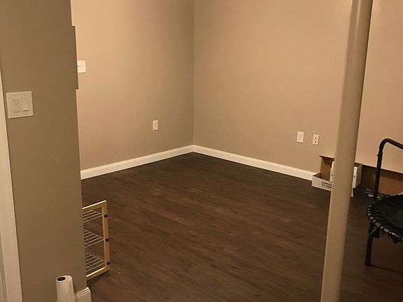 5th image of 2221 Woodhull Ave #1