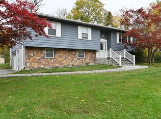 36 Montrose Dr, Carmel, NY 10512