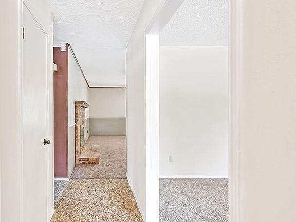 2nd image of 817 Donna Dr