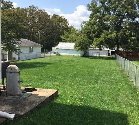 3rd image of 115 N Elmarch Ave