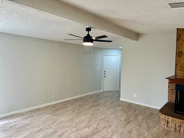 1307 Barbara Dr #B — Photo 9
