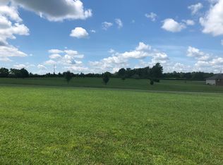 Amanda Dr, Jamestown, TN 38556