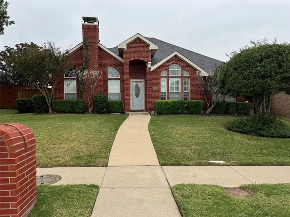 2006 Topaz Dr, Carrollton, TX 75010