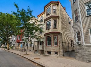 227 Chelsea St, East Boston, MA 02128