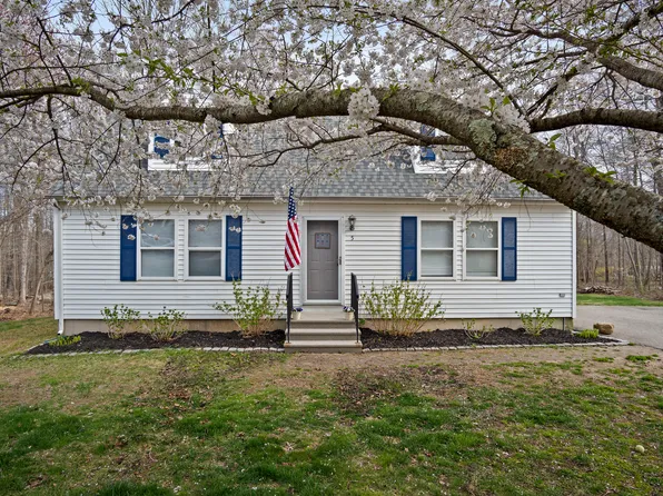 5 Salt Box Circle, Montville, CT 06382