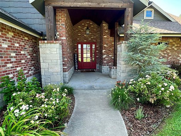 3rd image of 10283 S 198th West Ave