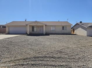 2068 Rainbow Ave N, Lake Havasu City, AZ 86403