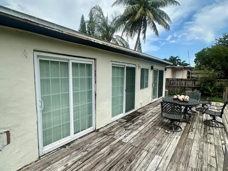 2520 Fillmore St — Photo 13
