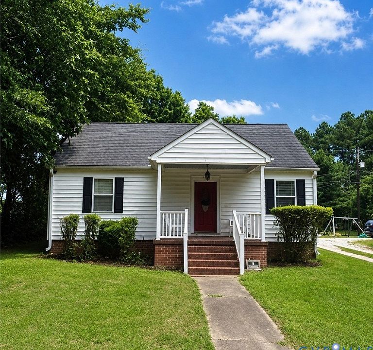 1st image of 213 Mecklenburg Ave