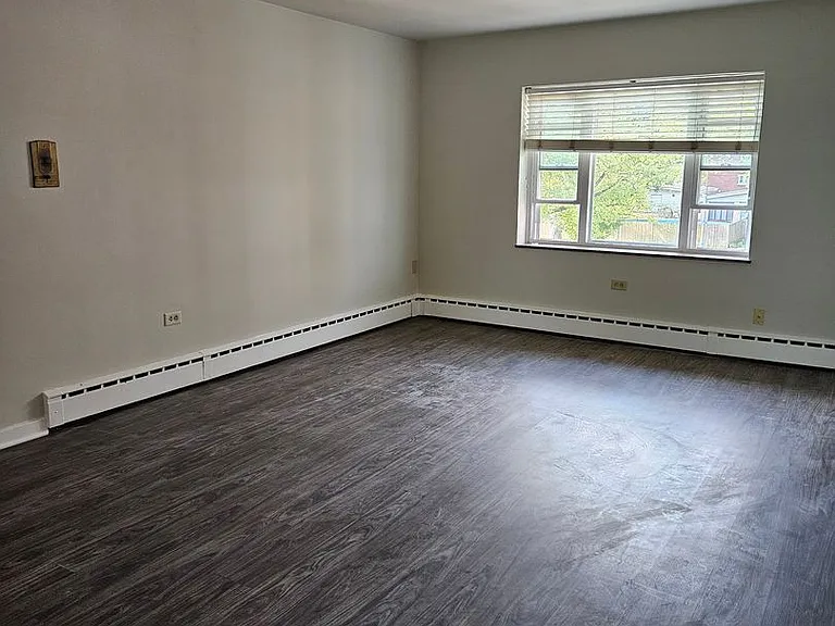 712 N Raynor Ave — Photo 7