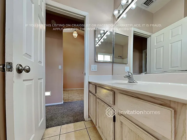 11634 W Clover Way — Photo 17