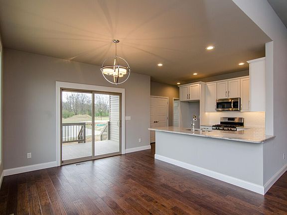 4th image of 141 Smola Woods Ct