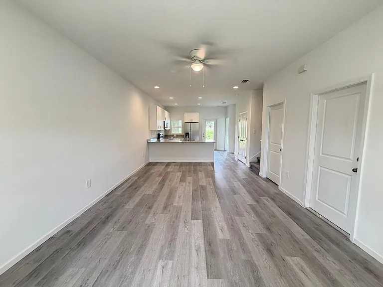 5341 Vista Lago Dr — Photo 4