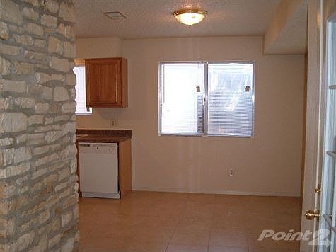 1115 Spearson Drive 007