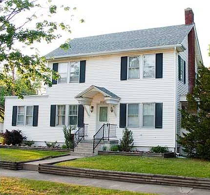 1st image of 1523 Kinyon ,
