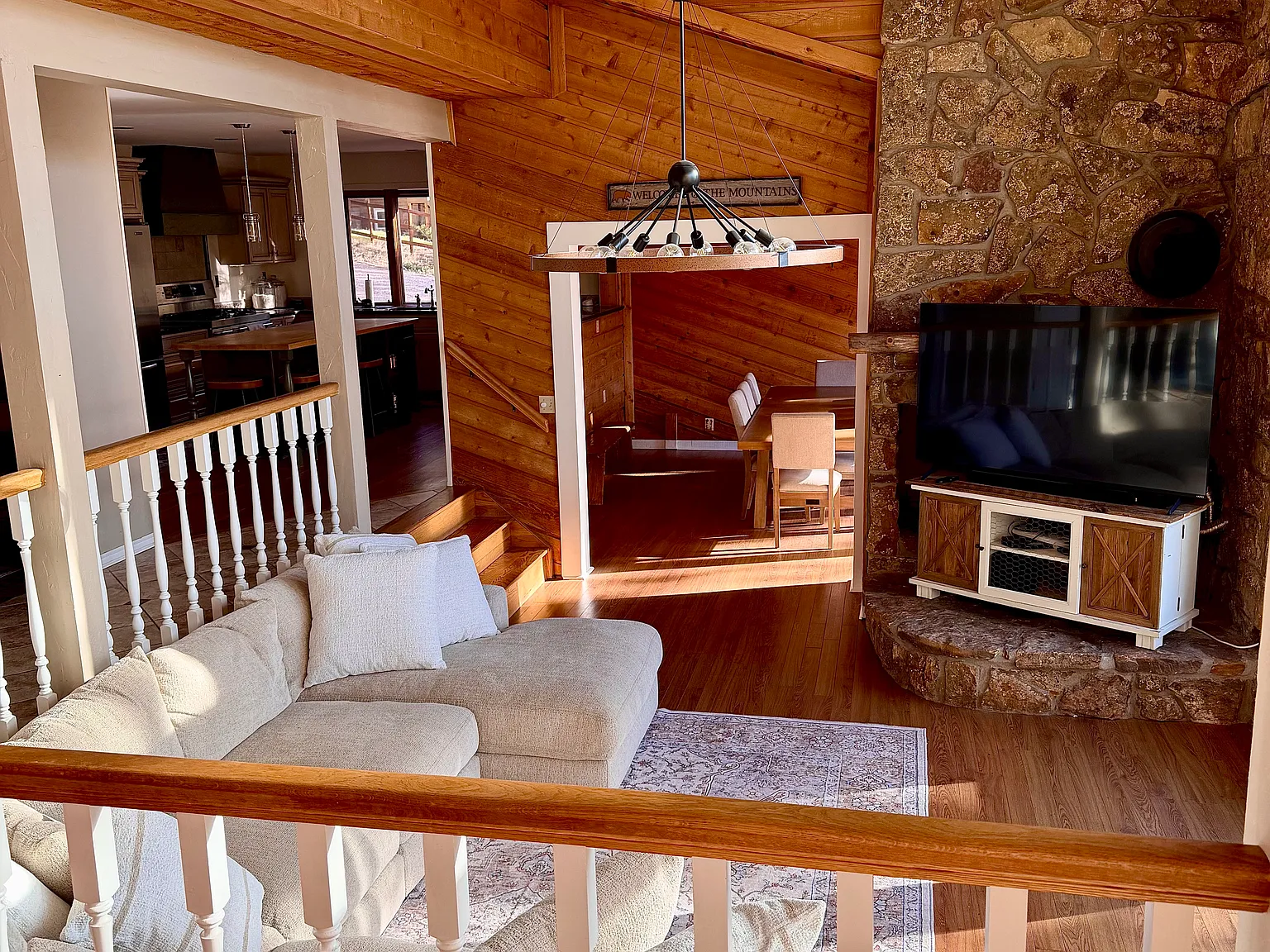 131 Aspen Dr — Photo 3