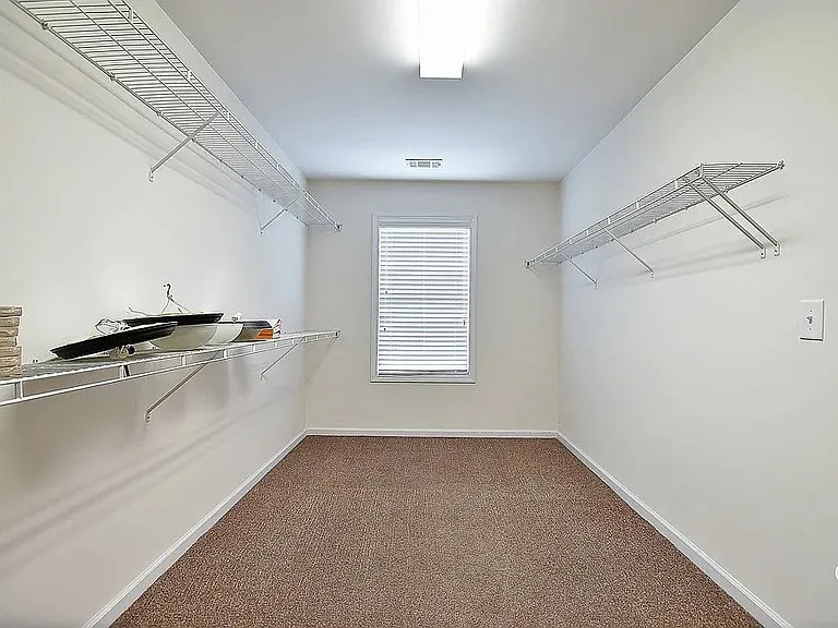 4512 Village Ct — Photo 6