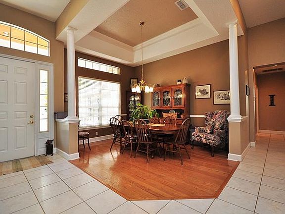 5th image of 24239 Milford Dr