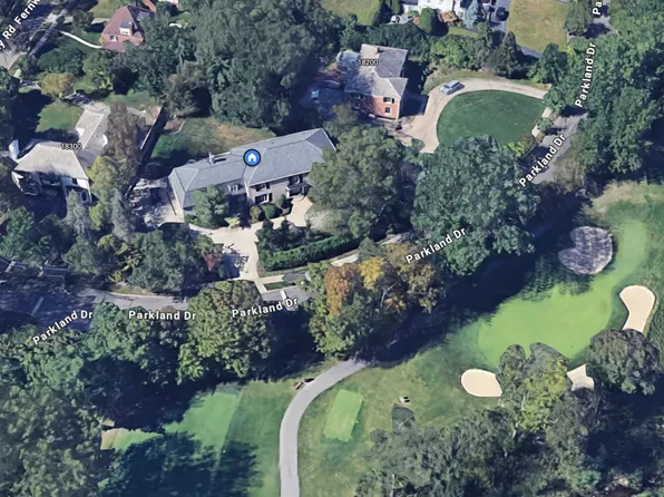 18220 Parkland Dr, Shaker Heights, OH 44122