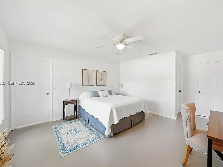 11008 Boca Woods Ln — Photo 21