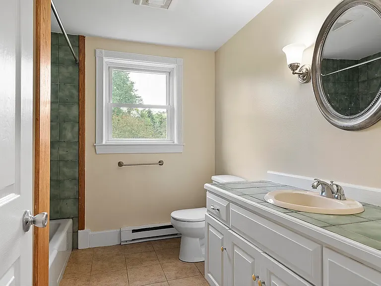 585 Walnut Hill Rd — Photo 25