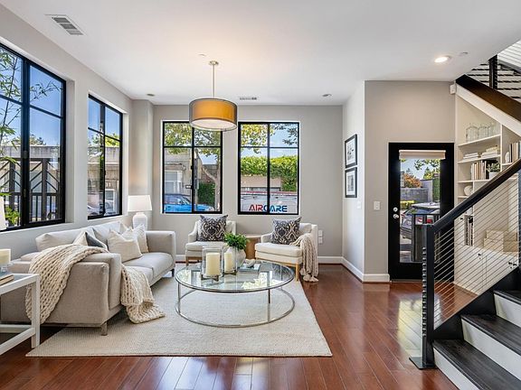 3rd image of 800 High St APT 111