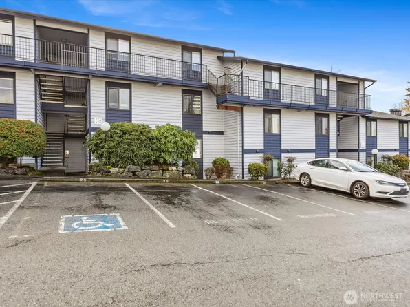 15416 40th Avenue W #6, Lynnwood, WA 98087