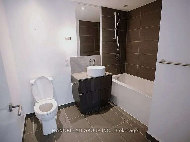 161 Roehampton Ave #3209 — Photo 10