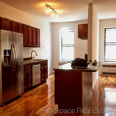 Rented by Space Real Estate | media 7
