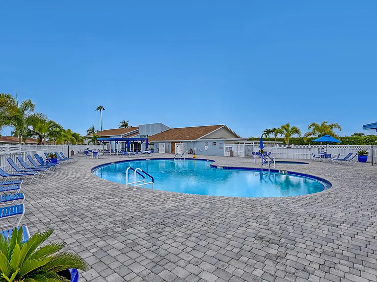 14735 Wildflower Ln — Photo 31