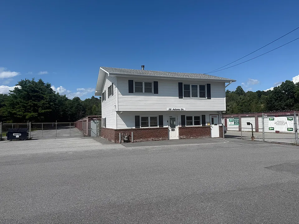 28 Adams Dr #2