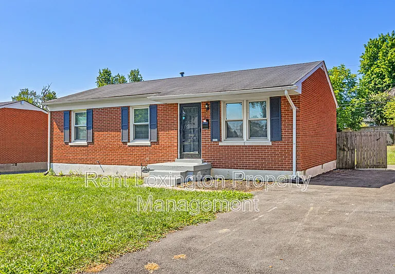 604 Hi Crest Dr — Photo 4