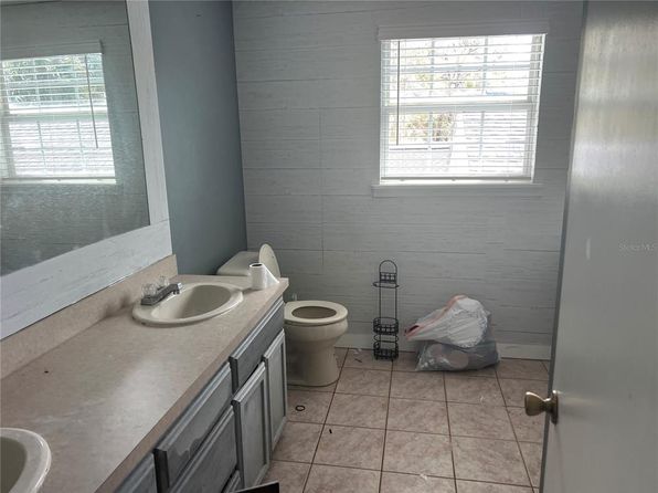 6766 264th St, Branford, FL 32008