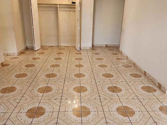 3rd image of 2550 Olinville Ave APT 4