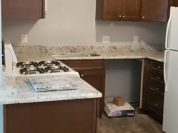 1589 Burton Ct APT C, Aurora, IL 60505