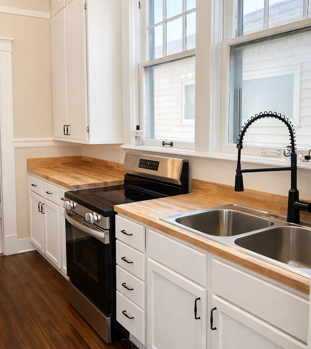 2 bed, $1,795 — Photo 1