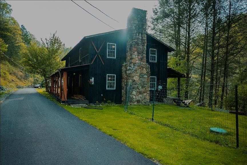 1st image of 1128 Deer Meadow Rd
