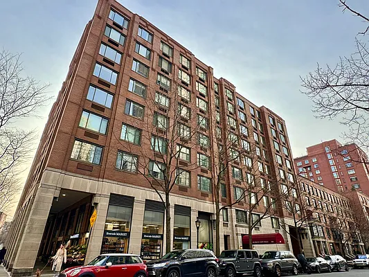 Rented by Oxford Property Group | media 29