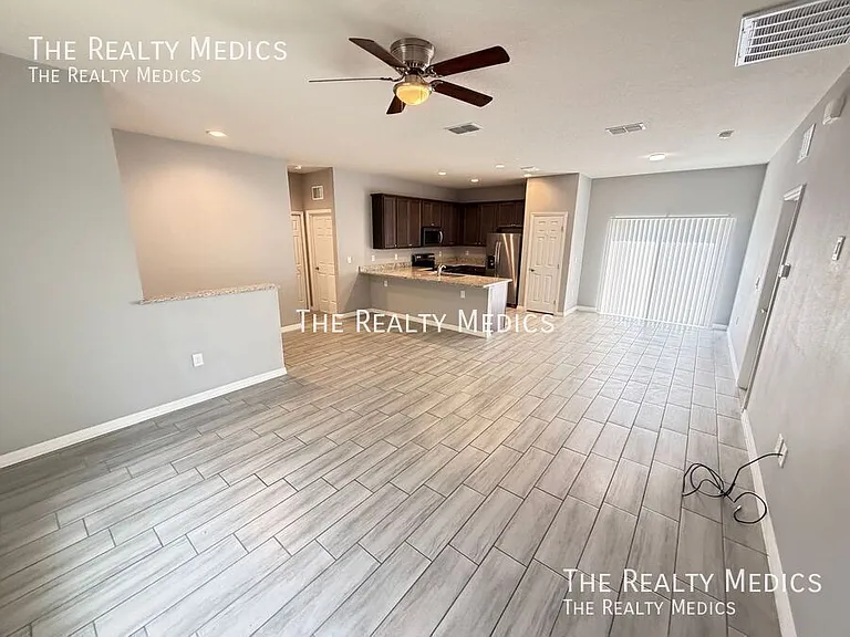 491 Ixora Ave NW — Photo 8