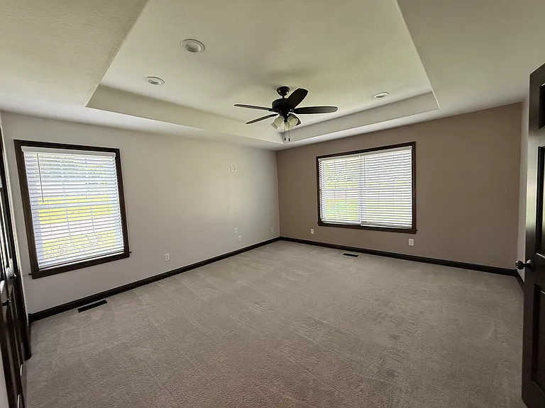 906 Summit Rd — Photo 10