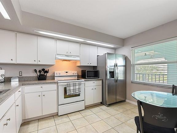 5th image of 449 Royal Poinciana Unit 221