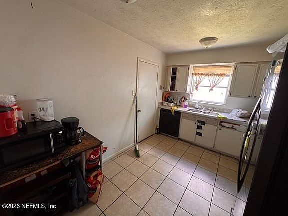 5th image of 5316 ROBERT SCOTT Drive S