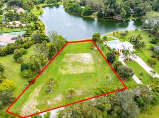 344 Westwood Cir W, West Palm Beach, FL 33411