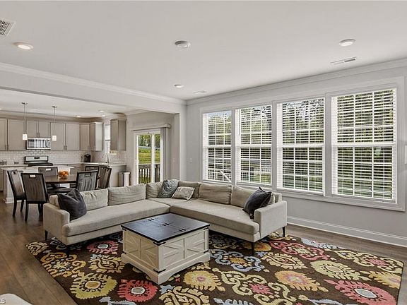 4th image of 2138 Spring Wind Rd