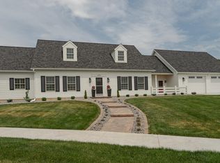 1284 Autumn Ridge Rd SW, Rochester, MN 55902