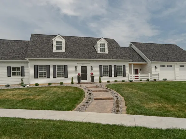 1284 Autumn Ridge Rd SW, Rochester, MN 55902