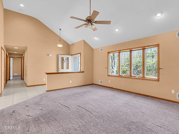 4th image of 128 Sloop Creek Road