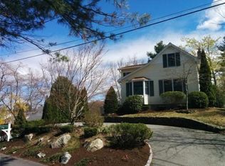 82 Ridge Rd, Foxboro, MA 02035