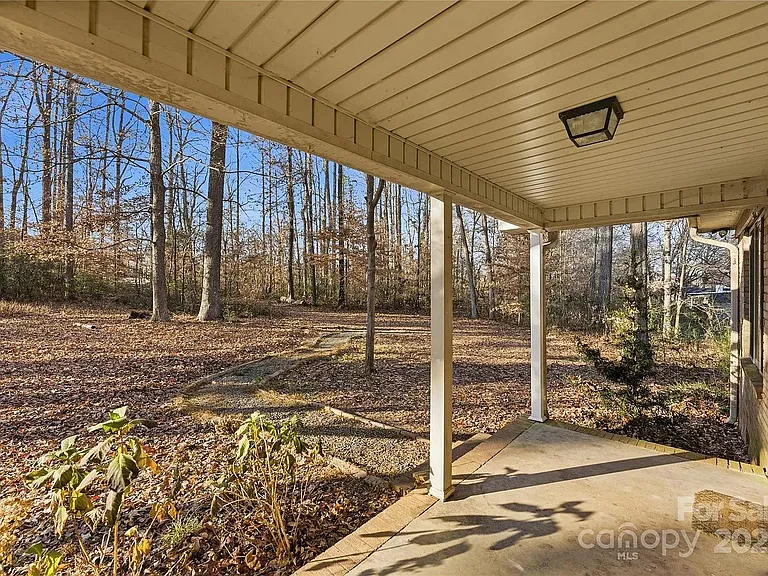 1051 Cox Mill Rd — Photo 16