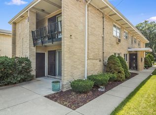 1241 N La Grange Rd APT 2R, La Grange Park, IL 60526